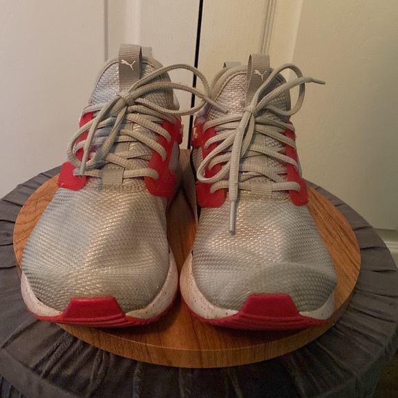 Puma running shoes - Picture 2 of 6